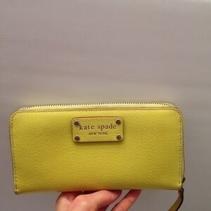 Kate spade yellow larger accordion wallet